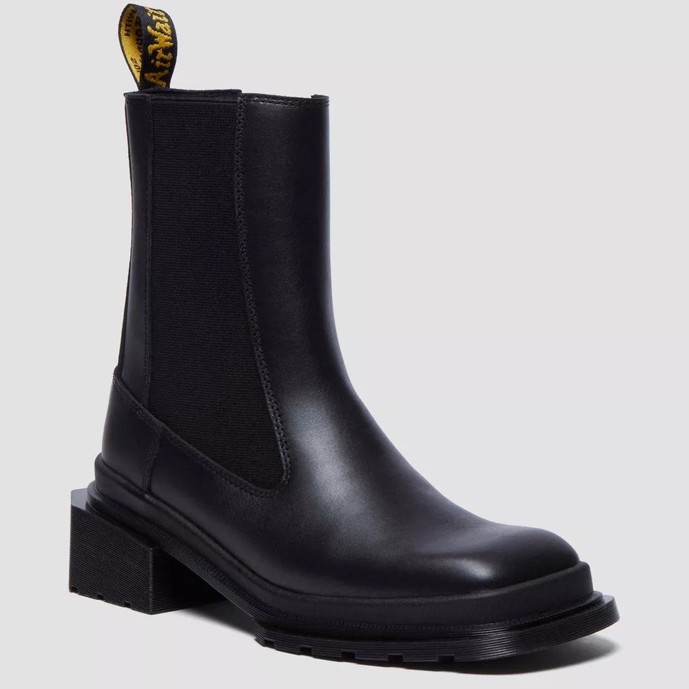 Dr. Martens Women's Maybole Square Toe Chelsea Black Wanama Leather US 7 RARE!!!